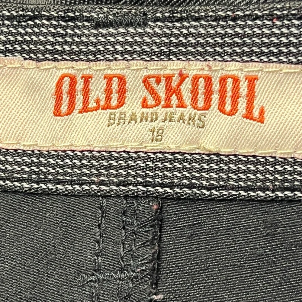 Old Skool Brand Jeans Size 18 Black‎ 5-Pockets Coated Crinkle Trendy Casual